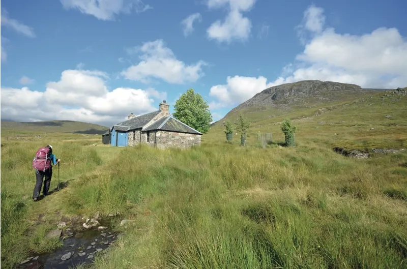 Cicerone - The Book Of The Bothy - Phoebe Smith-8